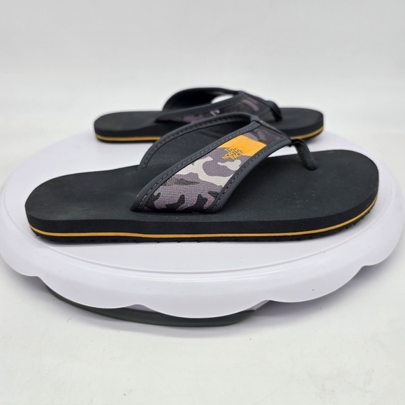 THE NORTH FACE SHOES BOYS 1Y BASE CAMP FLIP-FLOPS GRAY CAMO THONG SANDAL - Picture 6 of 7